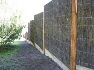 Brush panel fencing, brush fencing